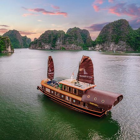 Hotel Sunlight Boutique Cruise - Cat Ba Island Ha Long Esterno foto