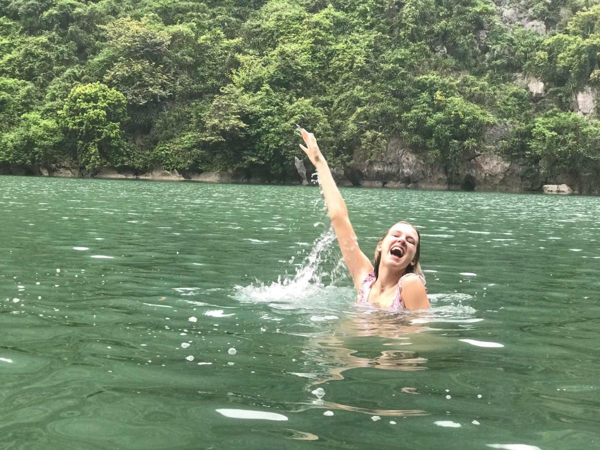 Hotel Sunlight Boutique Cruise - Cat Ba Island Ha Long Esterno foto